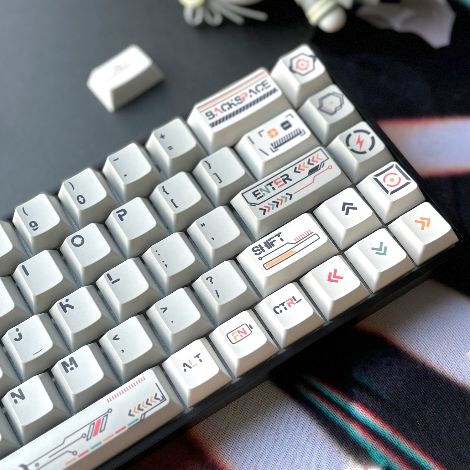 Gaming Keyboard Ergo - 95 Keys Cherry Profile Graffiti Future